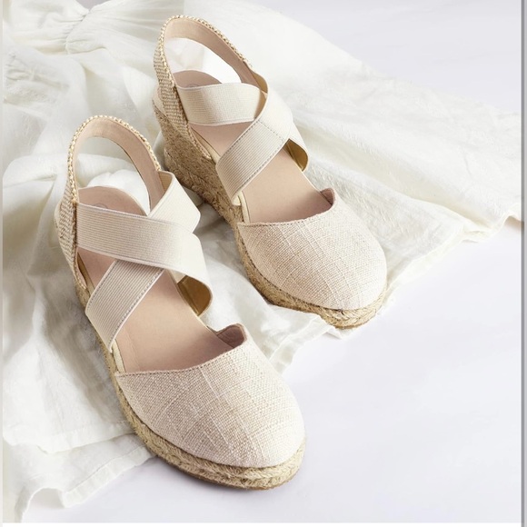 Women's Closed Toe Crisscross Elastic Ankle Strap Platform Espadrille Wedge - Picture 6 of 9